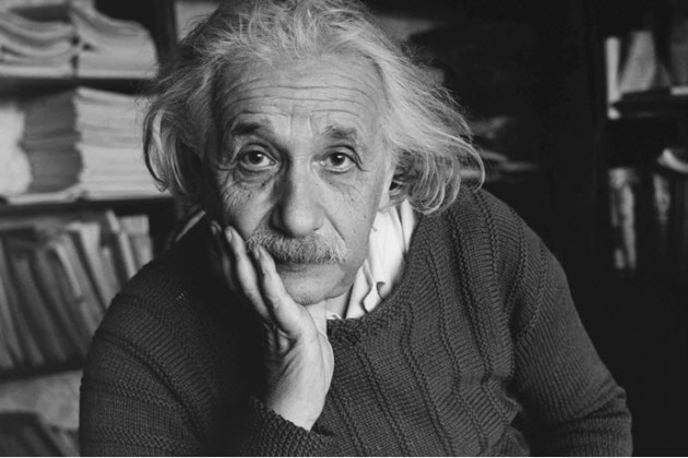 Albert Einstein: Zamanın ve Düşüncenin Sınırlarını Aşan Adam