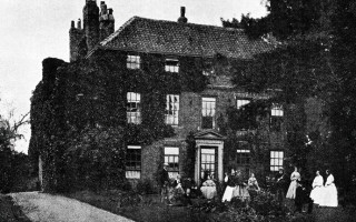 Alice Harikalar Diyarında / Gözyaşı birikintisi