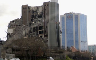 Bir fotoğraf bir yorum: Hürriyet