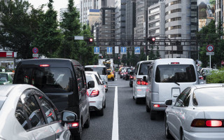 Direksiyon Başında Değil, Hayatın Ortasındayız: Trafikte Nasıl Davranmalıyız?