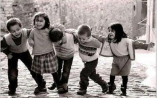 Dünya Değişmedi İnsanlar Değişti