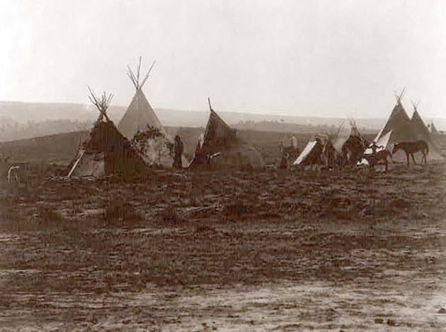 6-apaci-cjicarilla-kampi-1905-edwards-curtis-3760.jpg