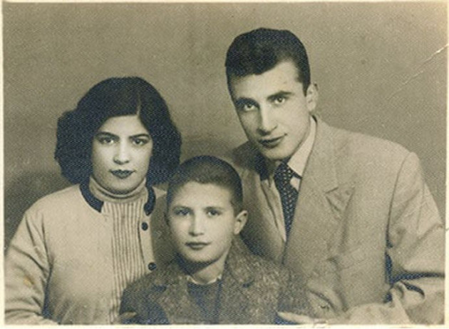 aziz-sancar-buyuk-abisi-ve-yengesi-2112.jpg