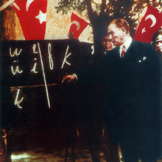mustafa-kemal-ataturk-7-harf-devrimi-237.jpg